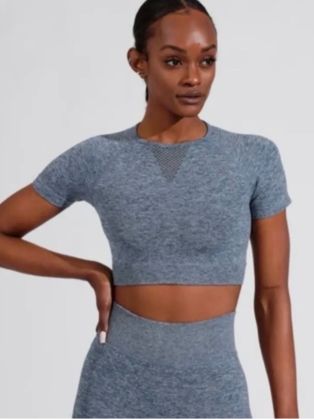 BuffBunny Heathered Blue-Grey Seamless Cropped Active Tee Medium top